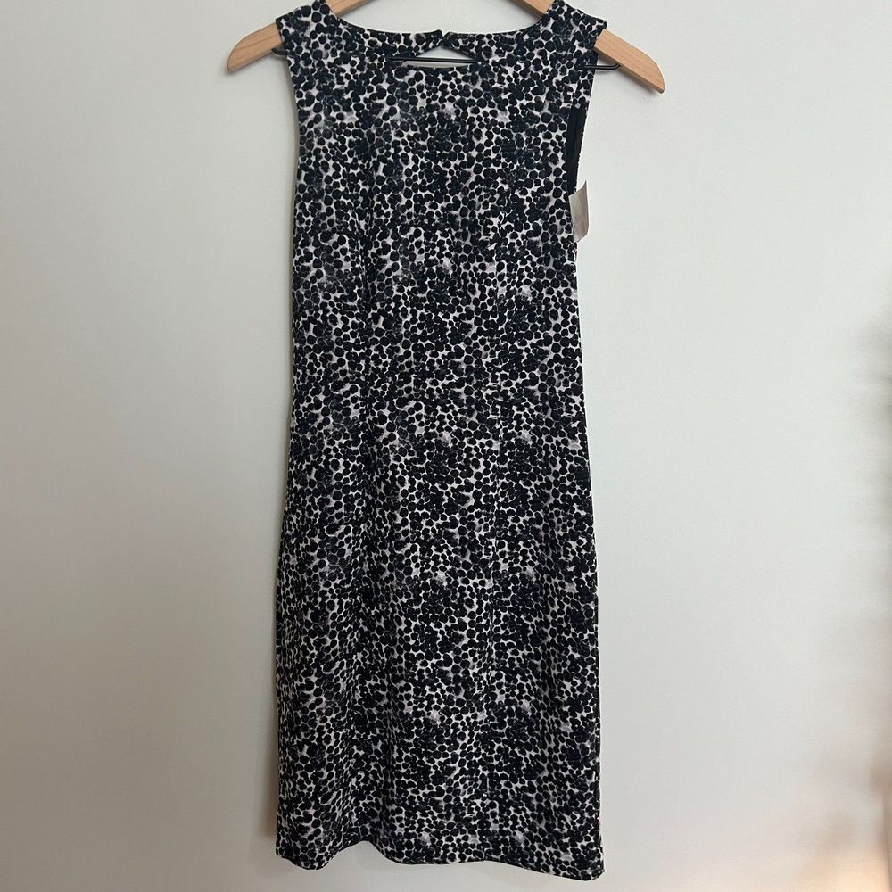 H&M Keyhole Back Scoop Neck Leopard Open Back Dress